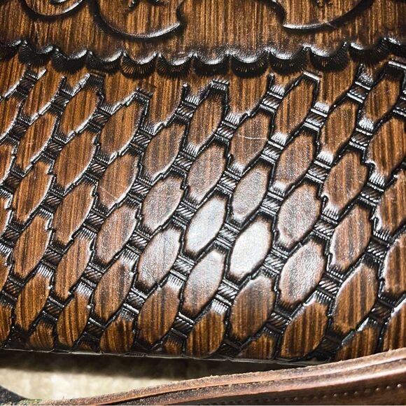 Joo Kay Elegant Brown Embossed Leather Bag - Picture 7 of 9